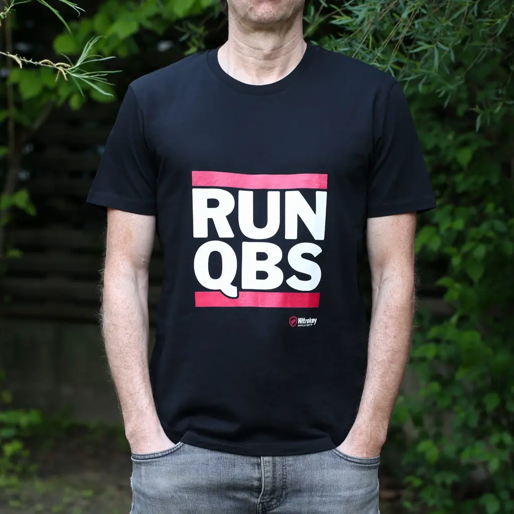 T-Shirt, Hemd, RUN QBS, schwarz